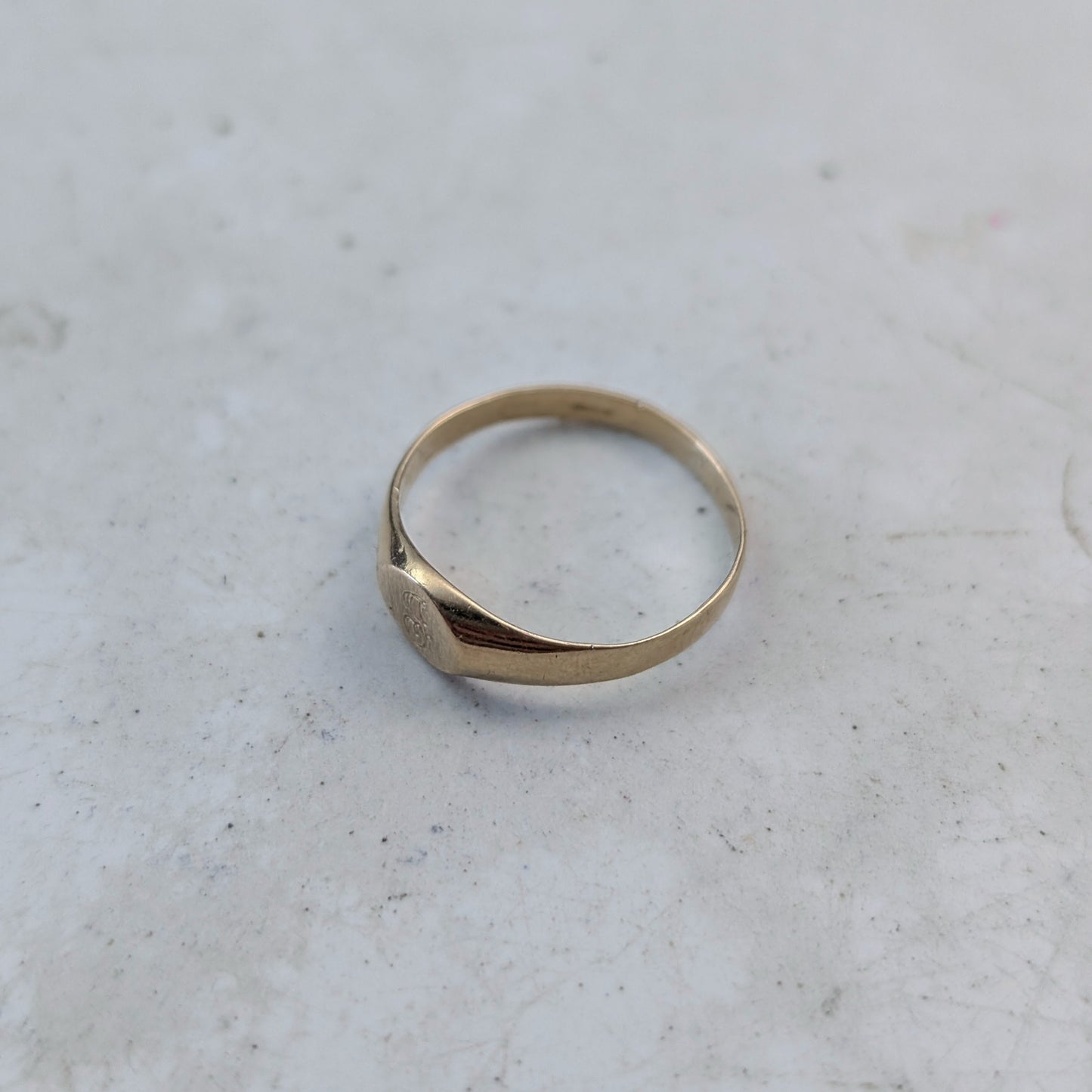 Vintage 10K Yellow Gold Initial J Signet Pinky Ring