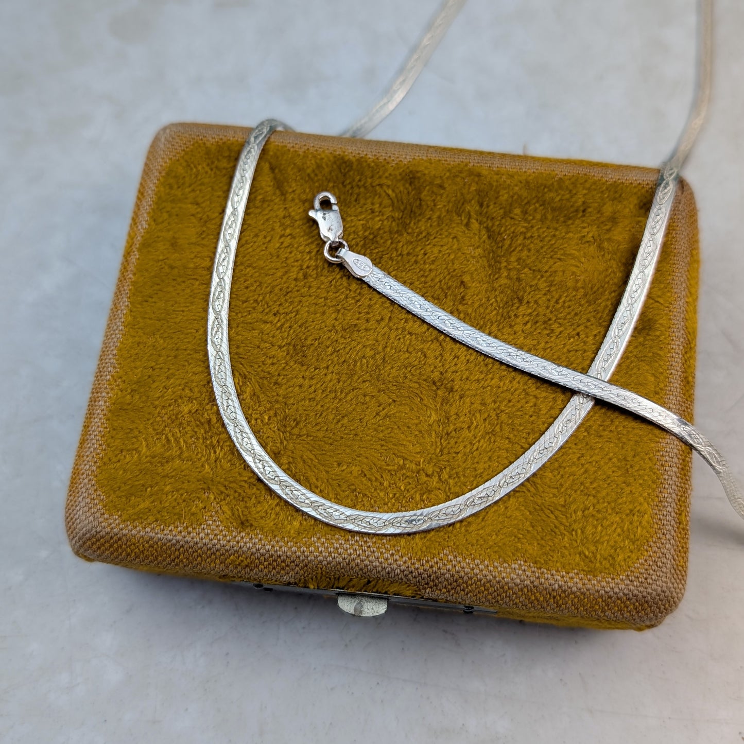 Estate 3.2mm Patterned Herring Bone Necklace and Bracelet Set