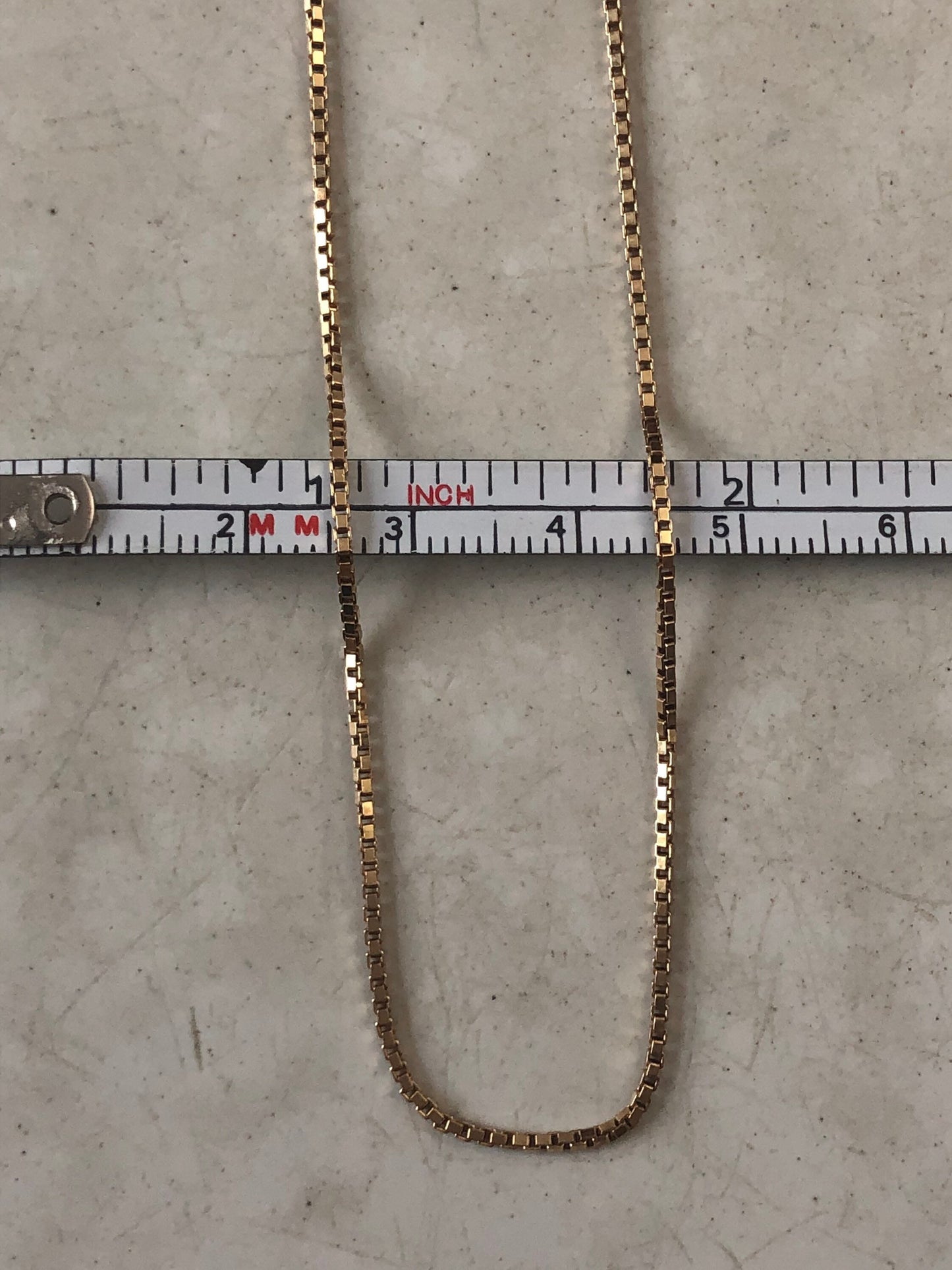 Estate 10k Yellow Gold 1mm Box Link Chain