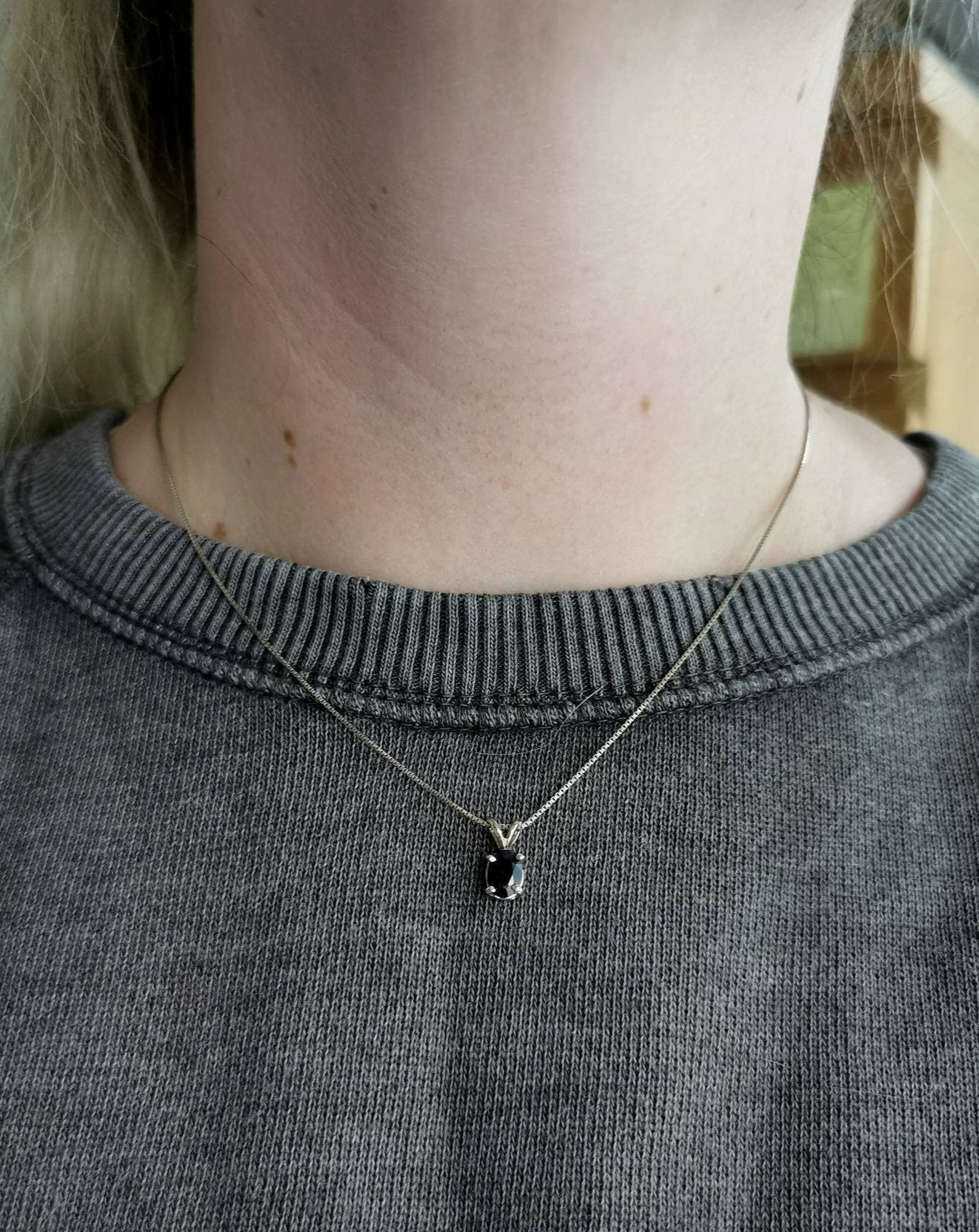 Estate 10k White Gold Sapphire Pendant Necklace