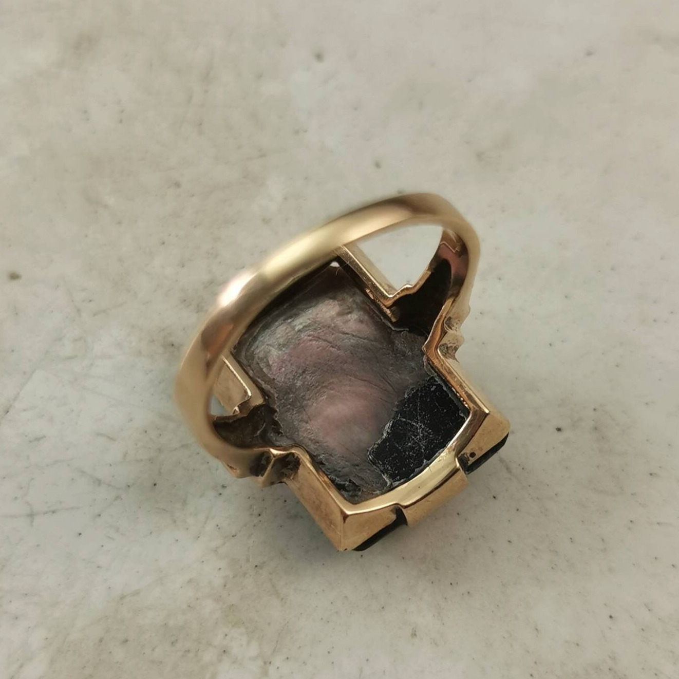 Vintage 10k Yellow Gold Abalone Cameo Ring