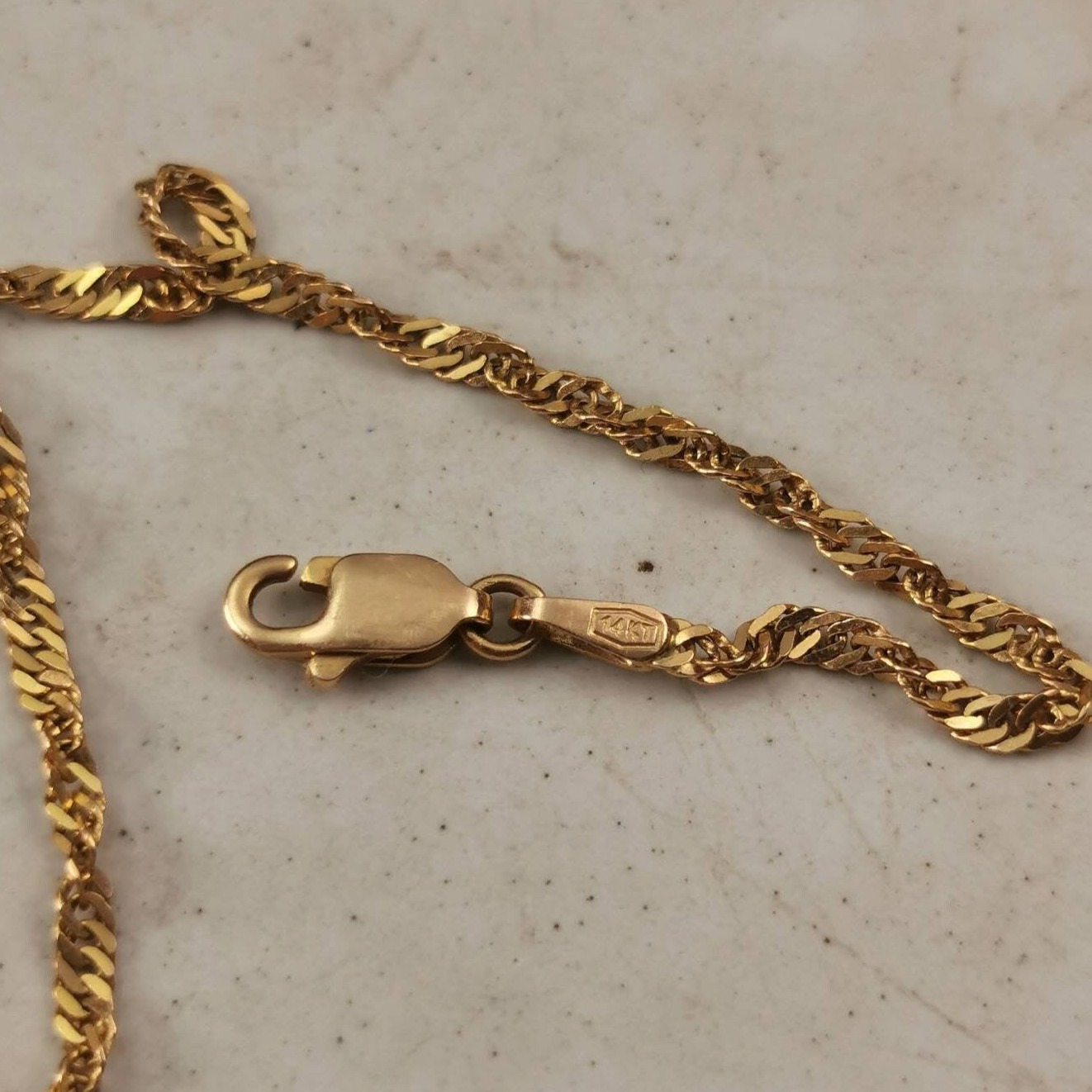 Estate 14k Yellow Gold 2mm Singapore Chain Bracelet