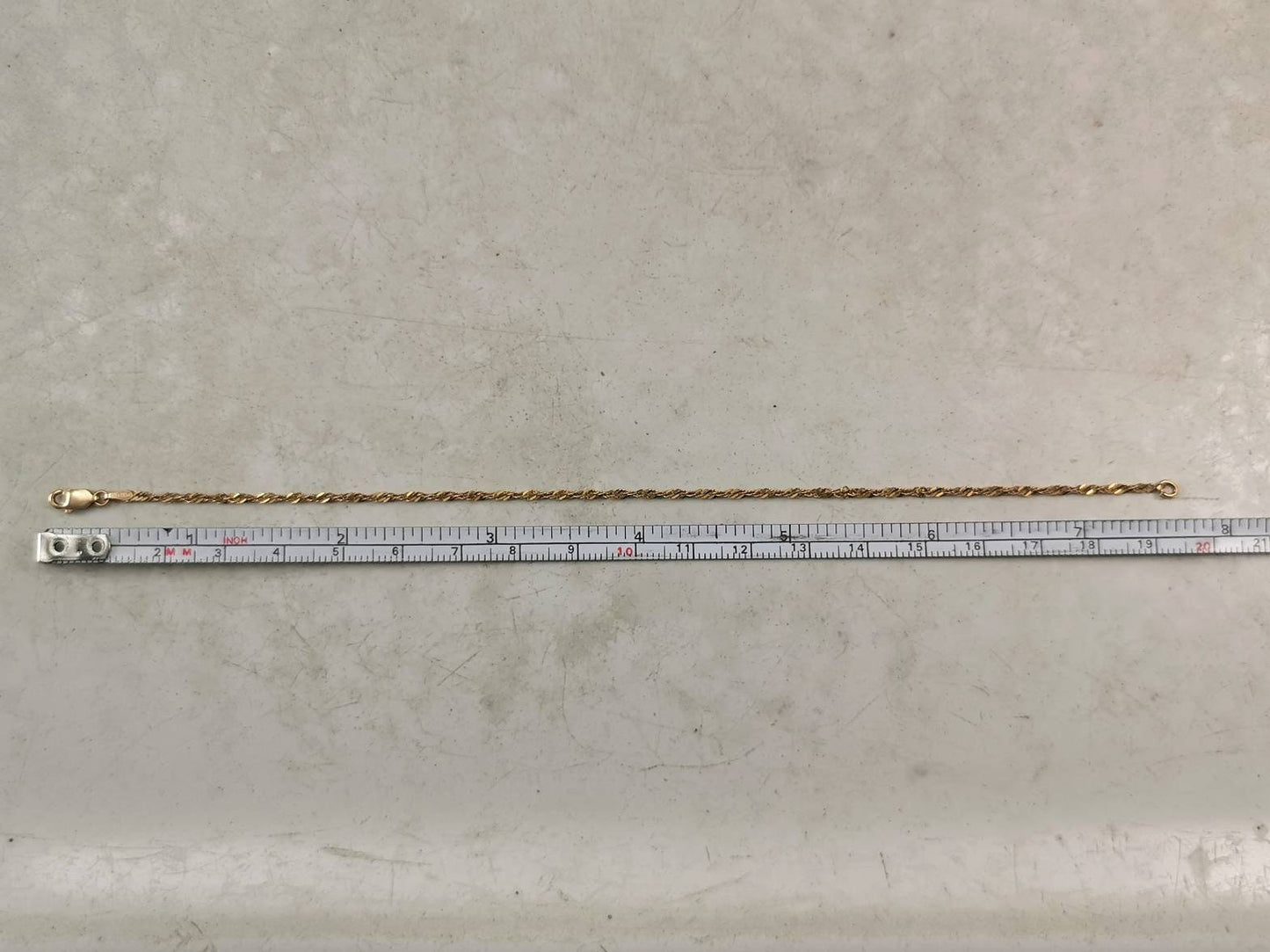 Estate 14k Yellow Gold 2mm Singapore Chain Bracelet