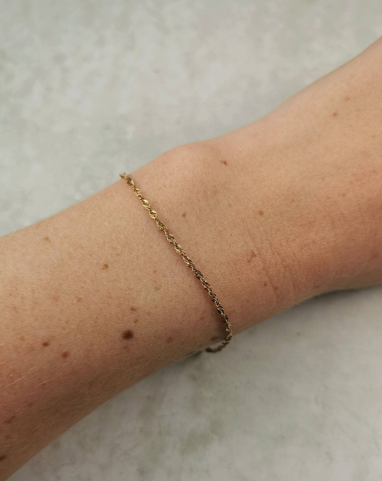 Estate 14k Yellow Gold 2mm Singapore Chain Bracelet