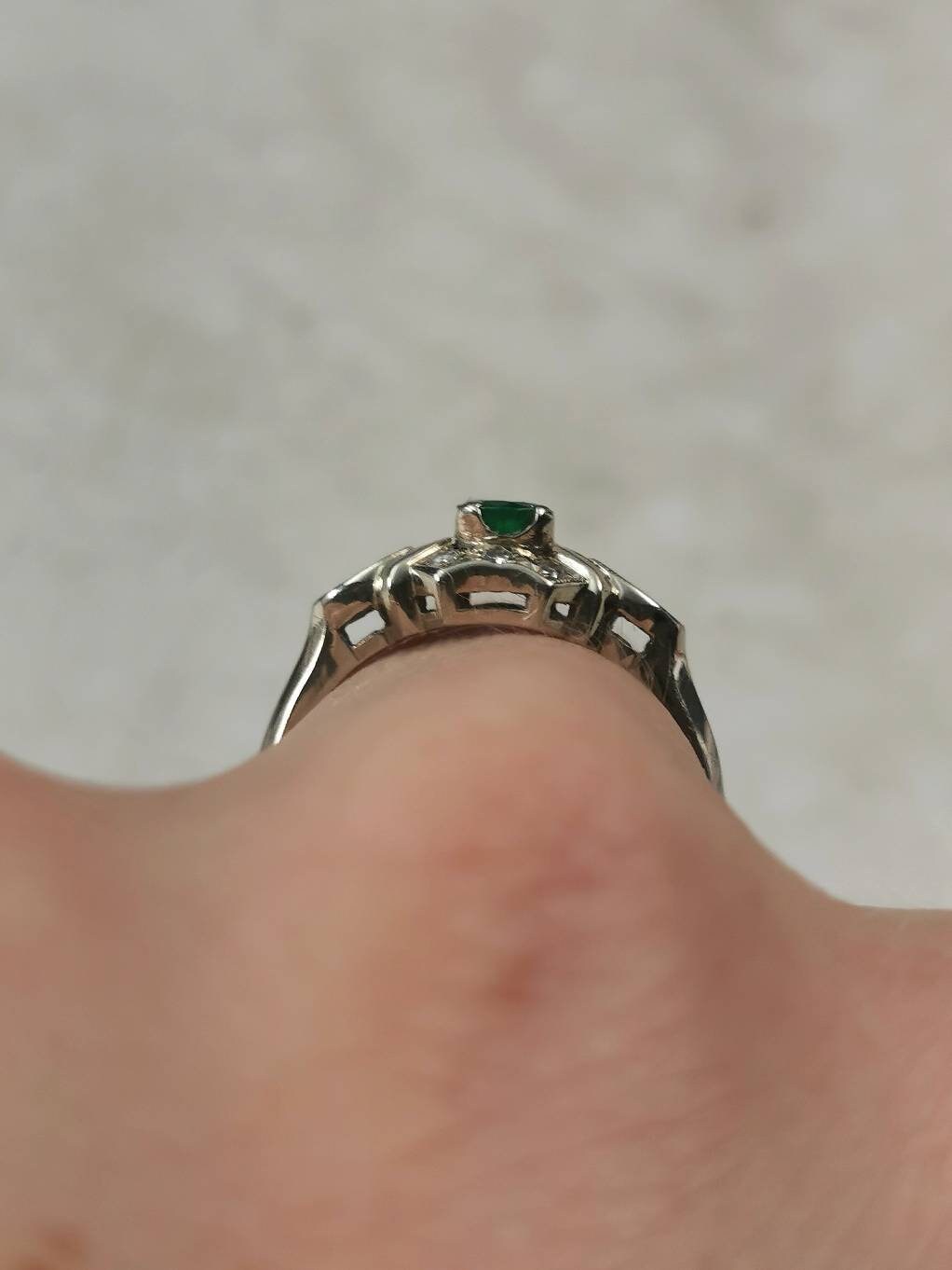 Estate 18k White Gold Emerald and Diamond Art Deco Style Ring