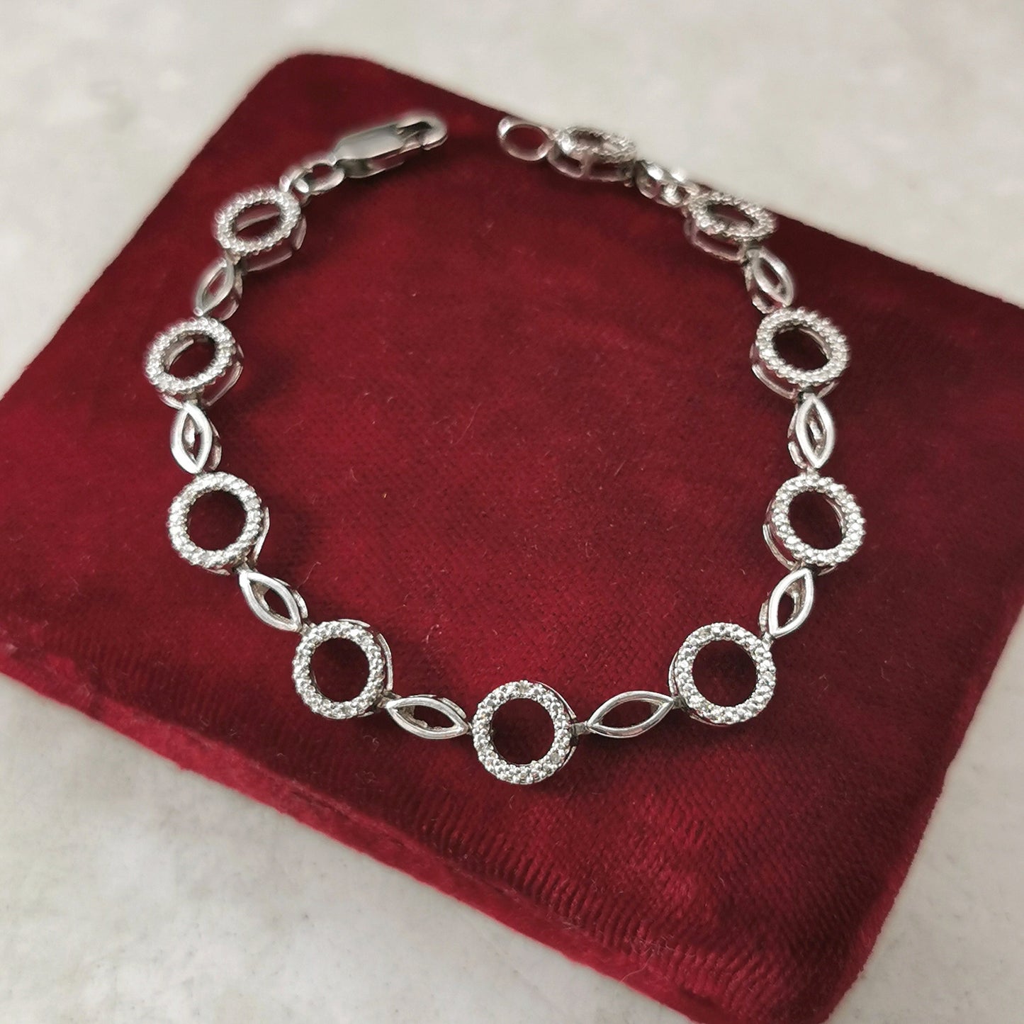 Estate Sterling Silver & Diamond Circle Link Bracelet