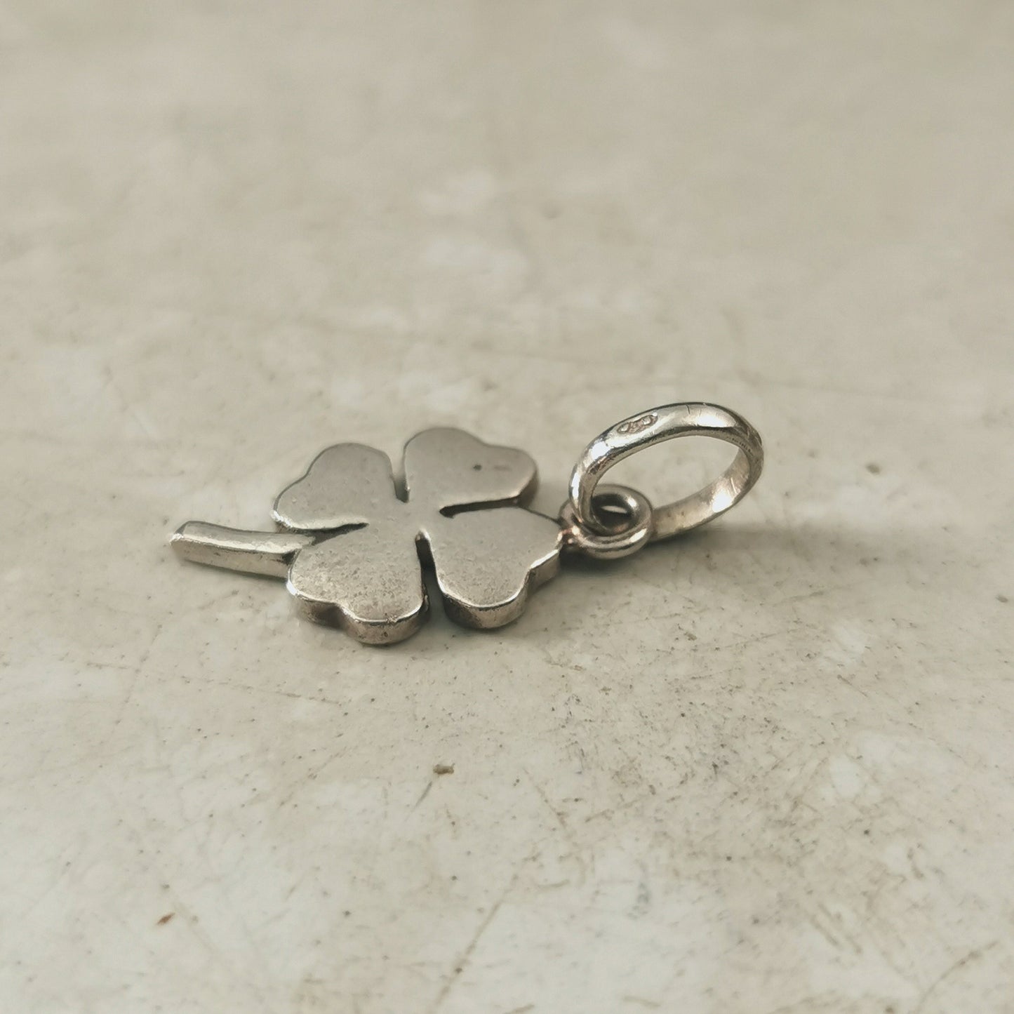 Estate Links Of London 4 Leaf Clover Pendant & Vintage Sterling Silver Line Dot Station Chain
