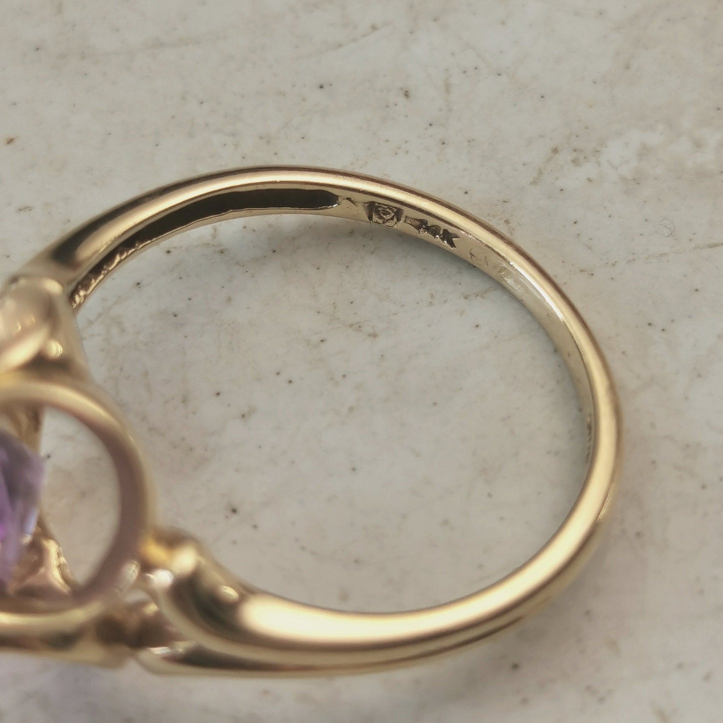 Vintage 14k Yellow Gold & Amethyst Buttercup Ring
