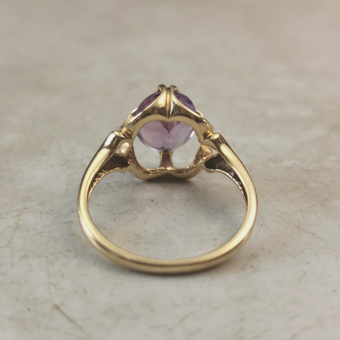 Vintage 14k Yellow Gold & Amethyst Buttercup Ring