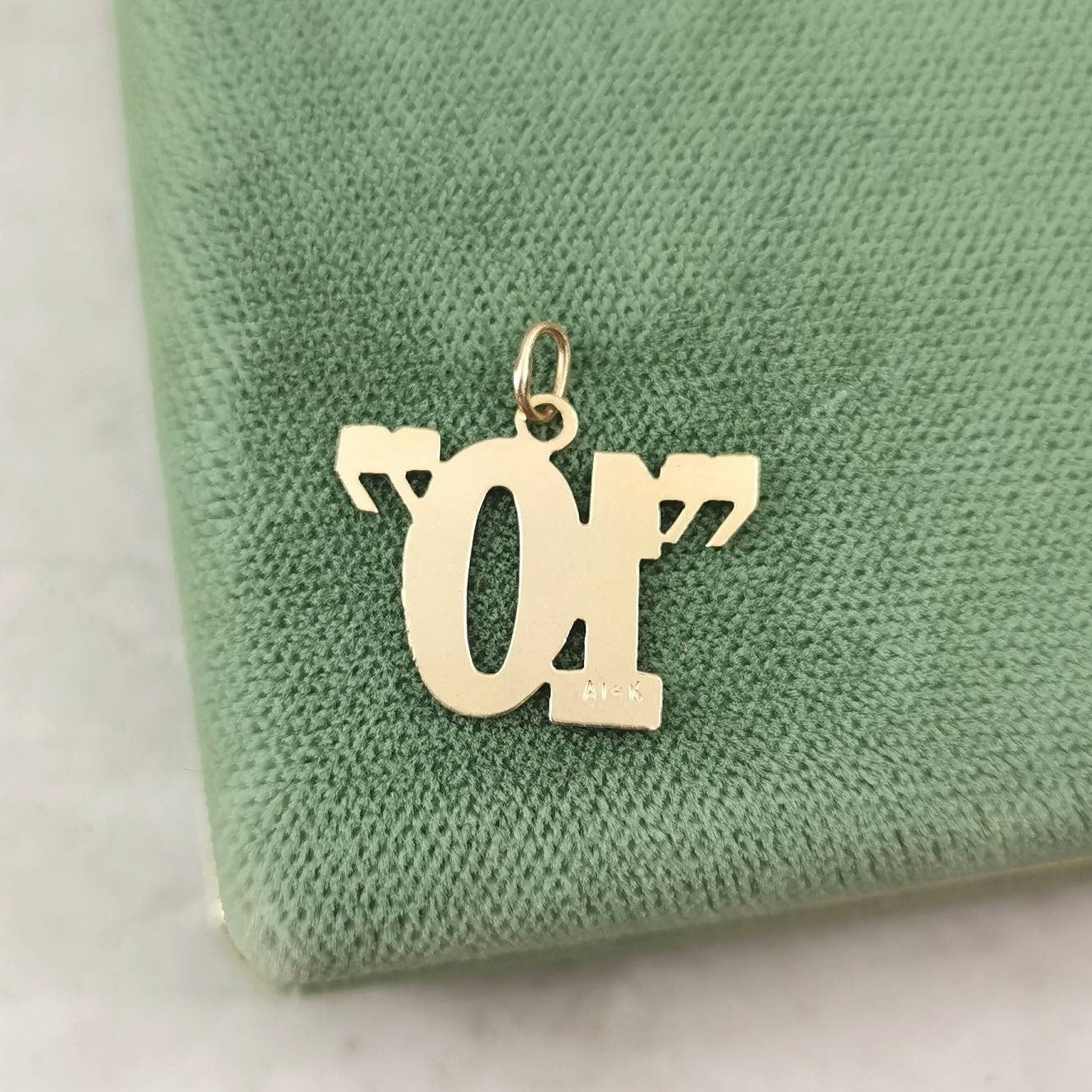Vintage 14k Yellow Gold "10" Charm - You're A Ten!