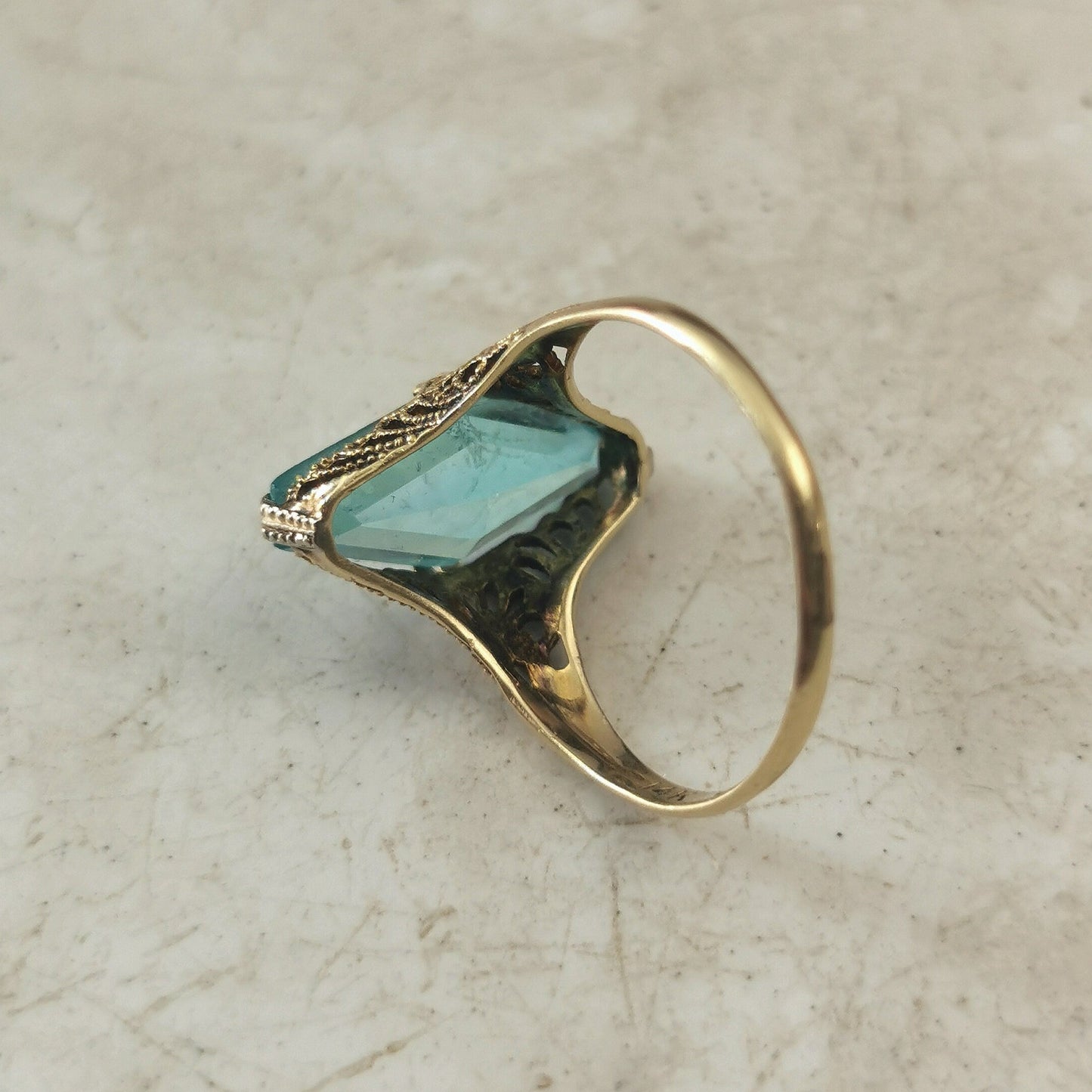 Art Deco Filigree 14k Yellow Gold Blue Paste Ring