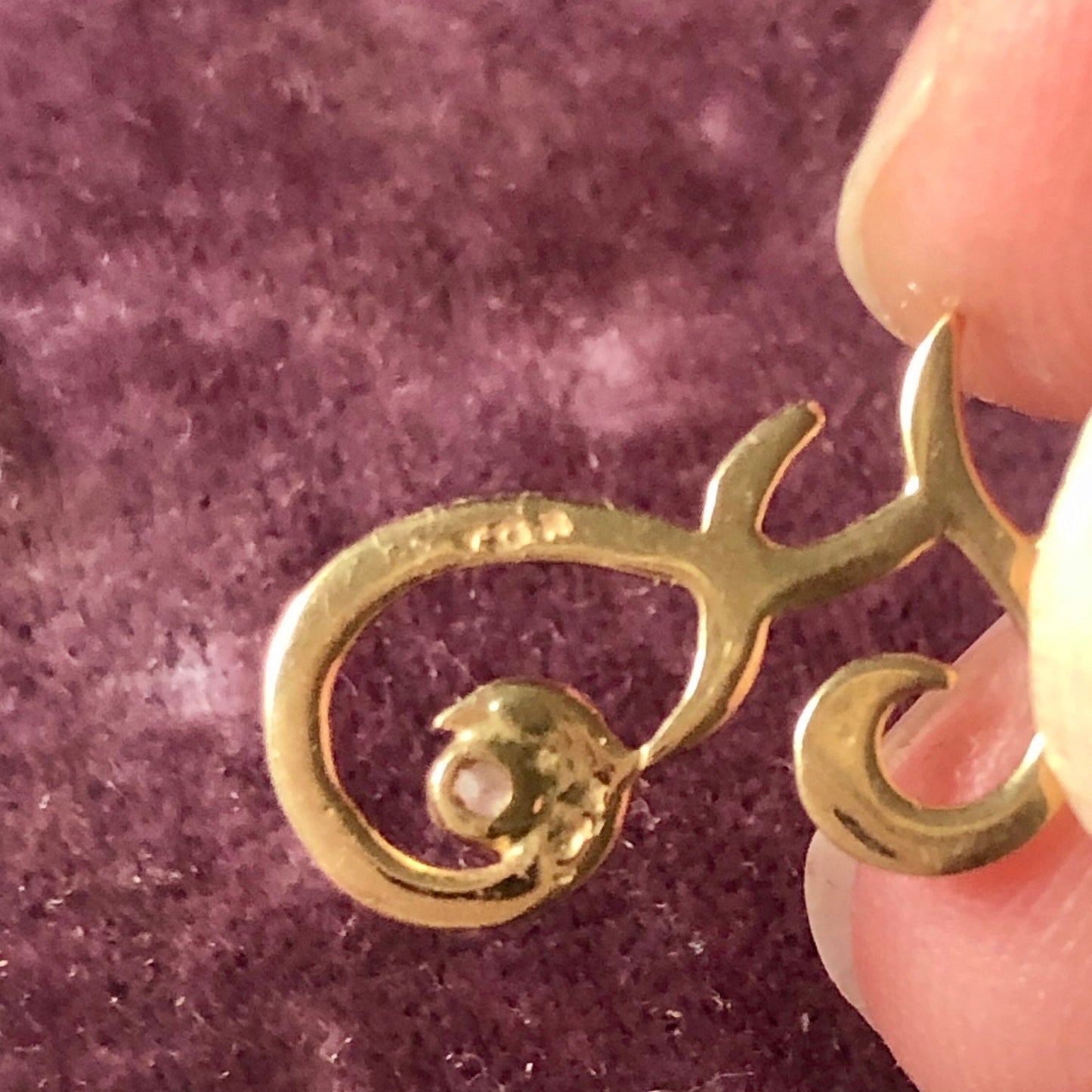 Vintage 10k Yellow Gold Initial 'F' Diamond Pendant Necklace