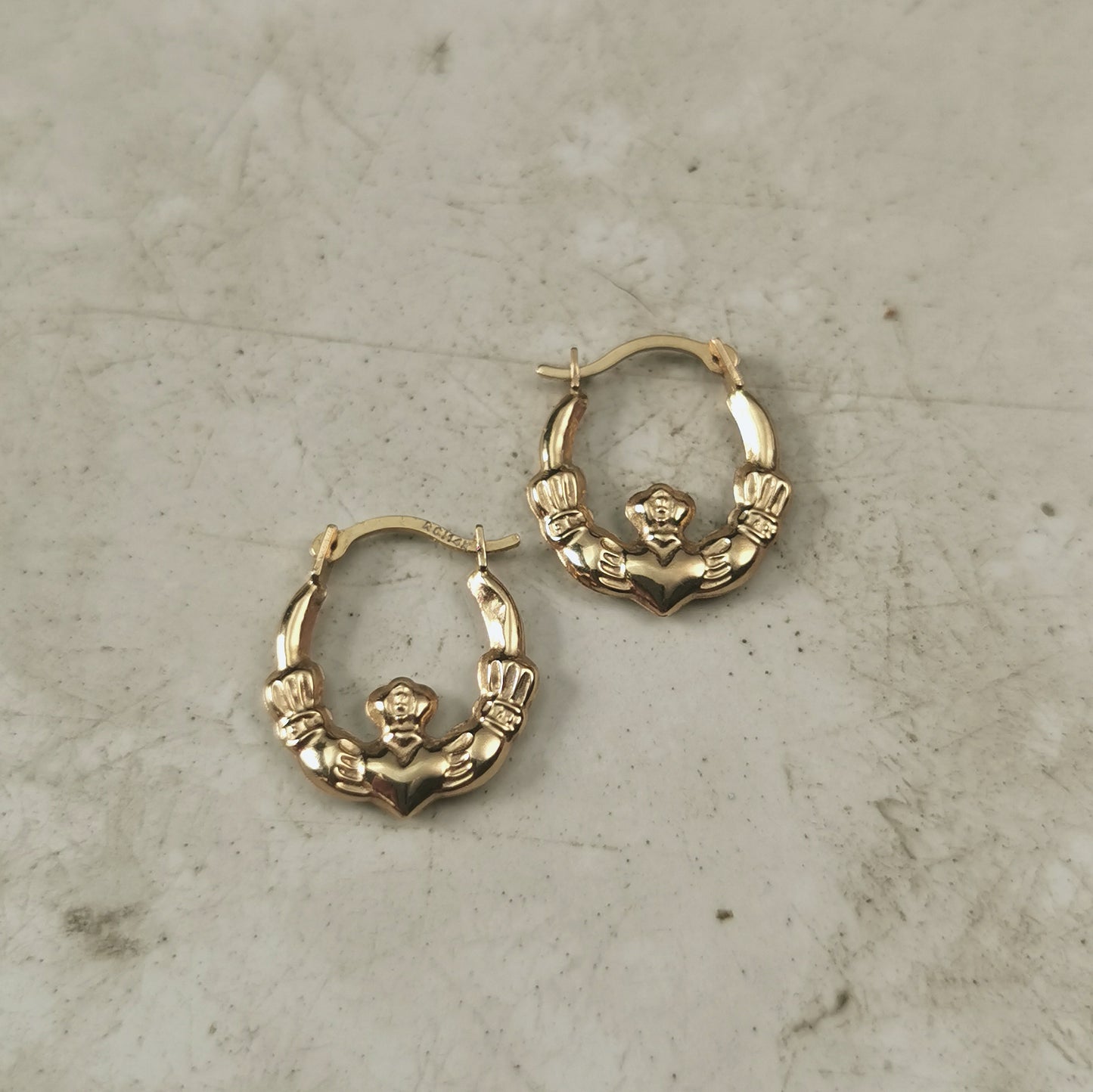 Estate 14k Yellow Gold Tiny Claddagh Hoop Earrings