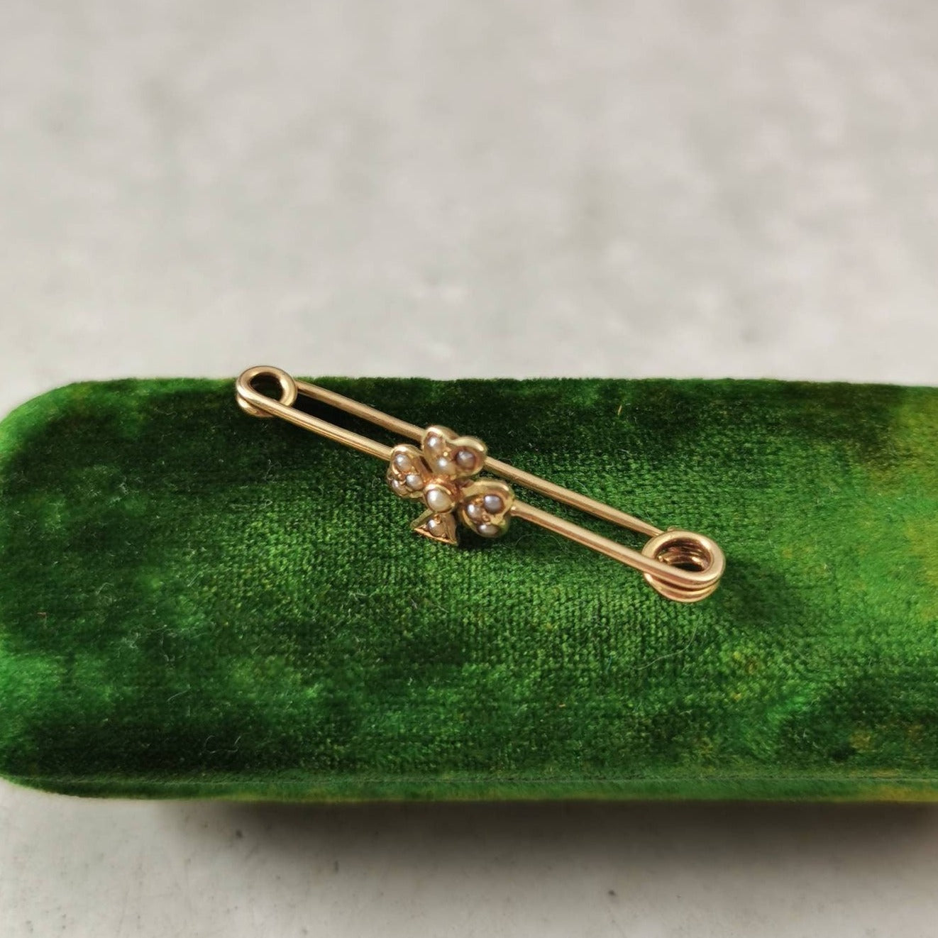 Victorian 14k Yellow Gold Seed Pearl Clover Safety Pin Brooch