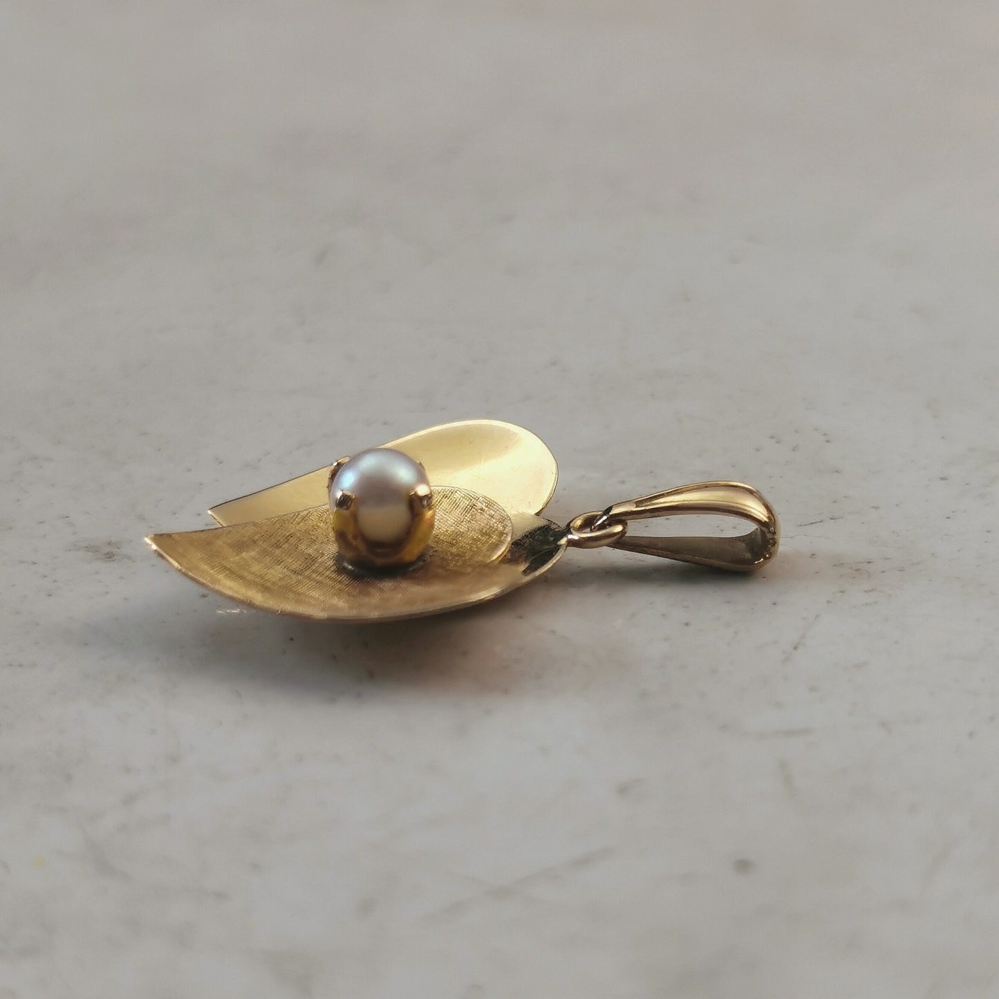 Vintage Birks 14k Yellow Gold Double Heart Pendant - Cultured Pearl - Love