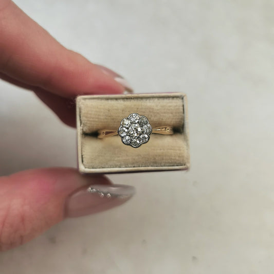 Edwardian 18k Yellow Gold Old Mine Cut Diamond Cluster Ring