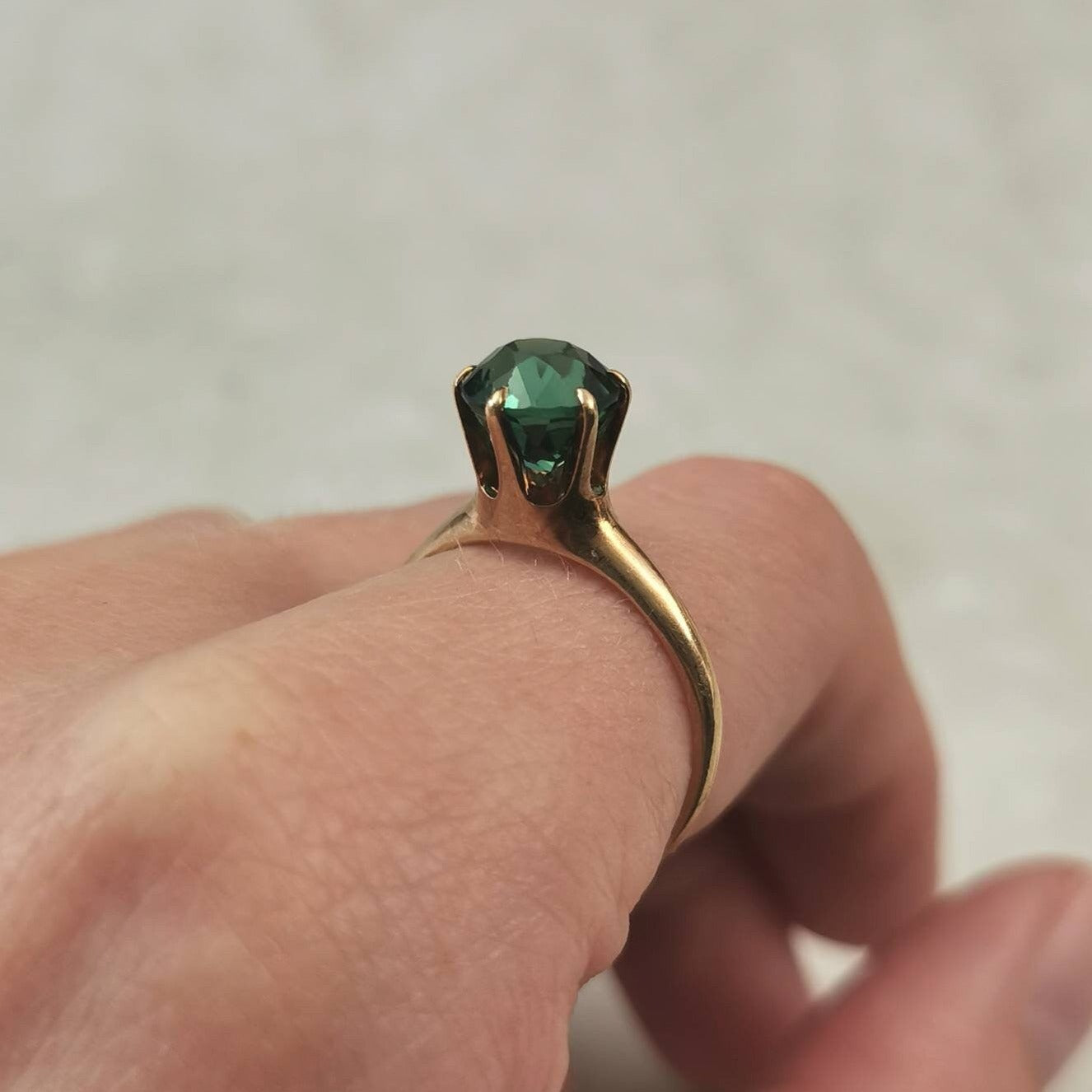 Antique Edwardian 14k Yellow Gold 2.65ct Blue Green Tourmaline Solitaire Ring