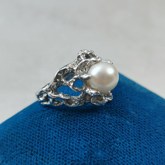 Vintage Mid-century Brutalist Sterling Silver Cultured Pearl Ring