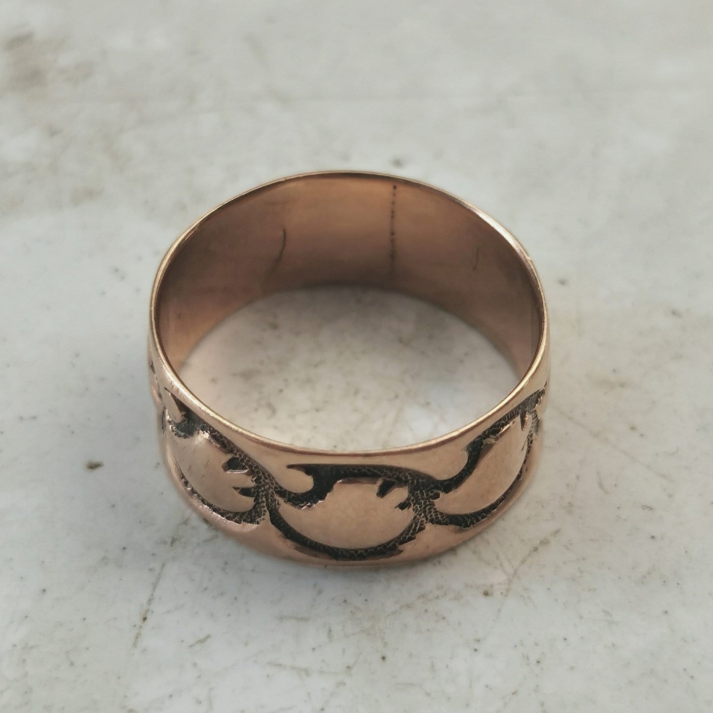 Victorian 14k Yellow Gold Cigar Patterned Band