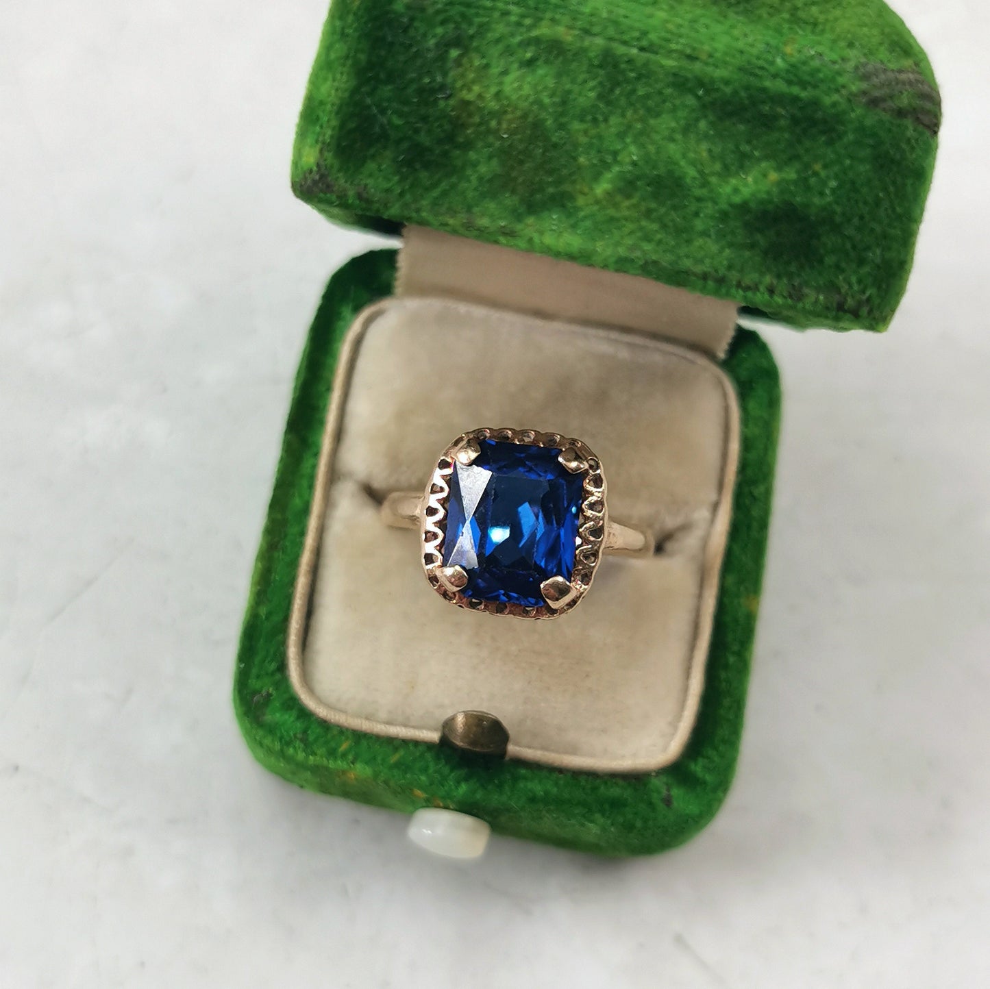 Vintage 10k Yellow Gold Synthetic Deep Blue Sapphire September Birthstone Ring