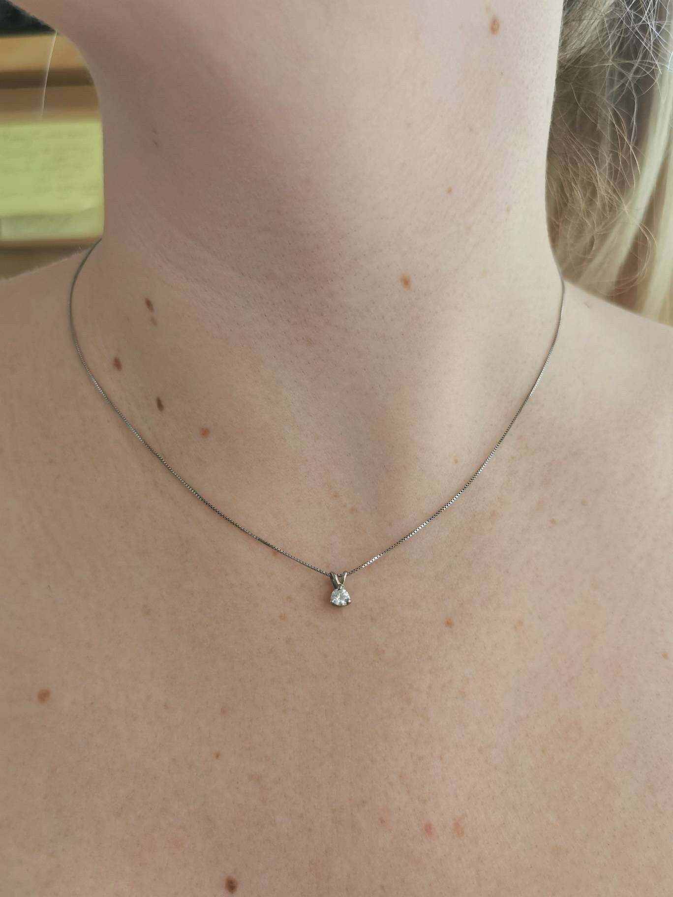 Estate Modern 0.15ct Diamond 14k White Gold Solitaire Necklace