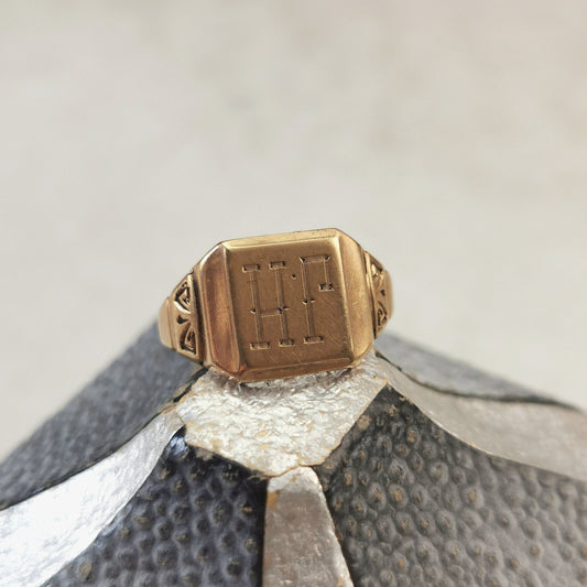 Art Deco 10k Yellow Gold H.P. Signet Ring