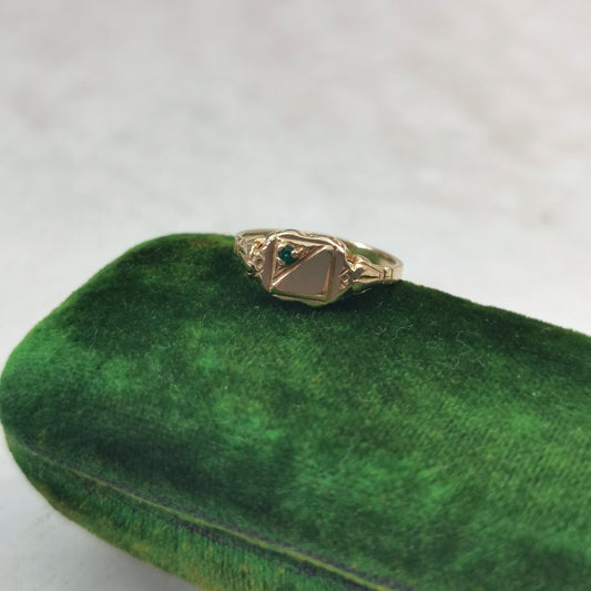 Retro 1950's 10k Yellow Gold Blank Signet Ring with Paste Emerald