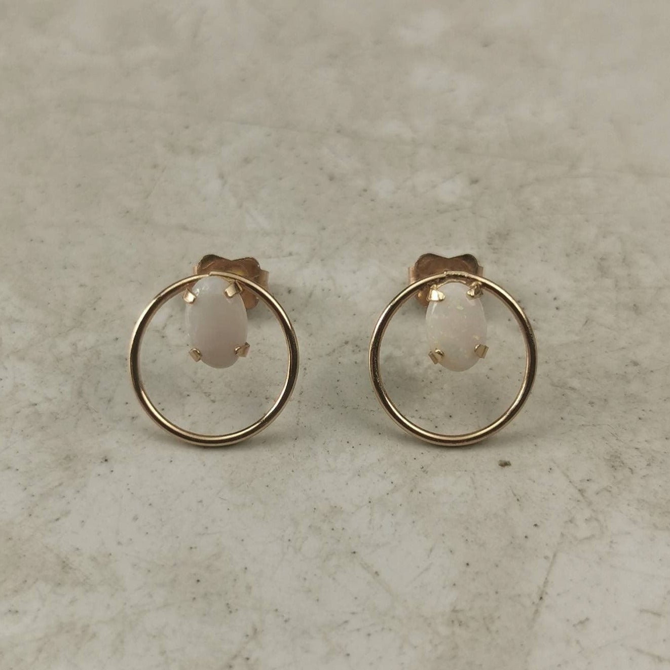 Vintage 14k Yellow Gold Genuine Opal Circle Studs