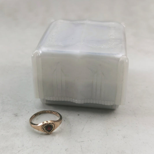 Vintage Uncas 1/20 10K Golf Filled Garnet Paste January Birthstone Baby Ring in Original Box