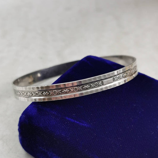 Vintage Coro Sterling Silver Patterned Bangle Bracelet
