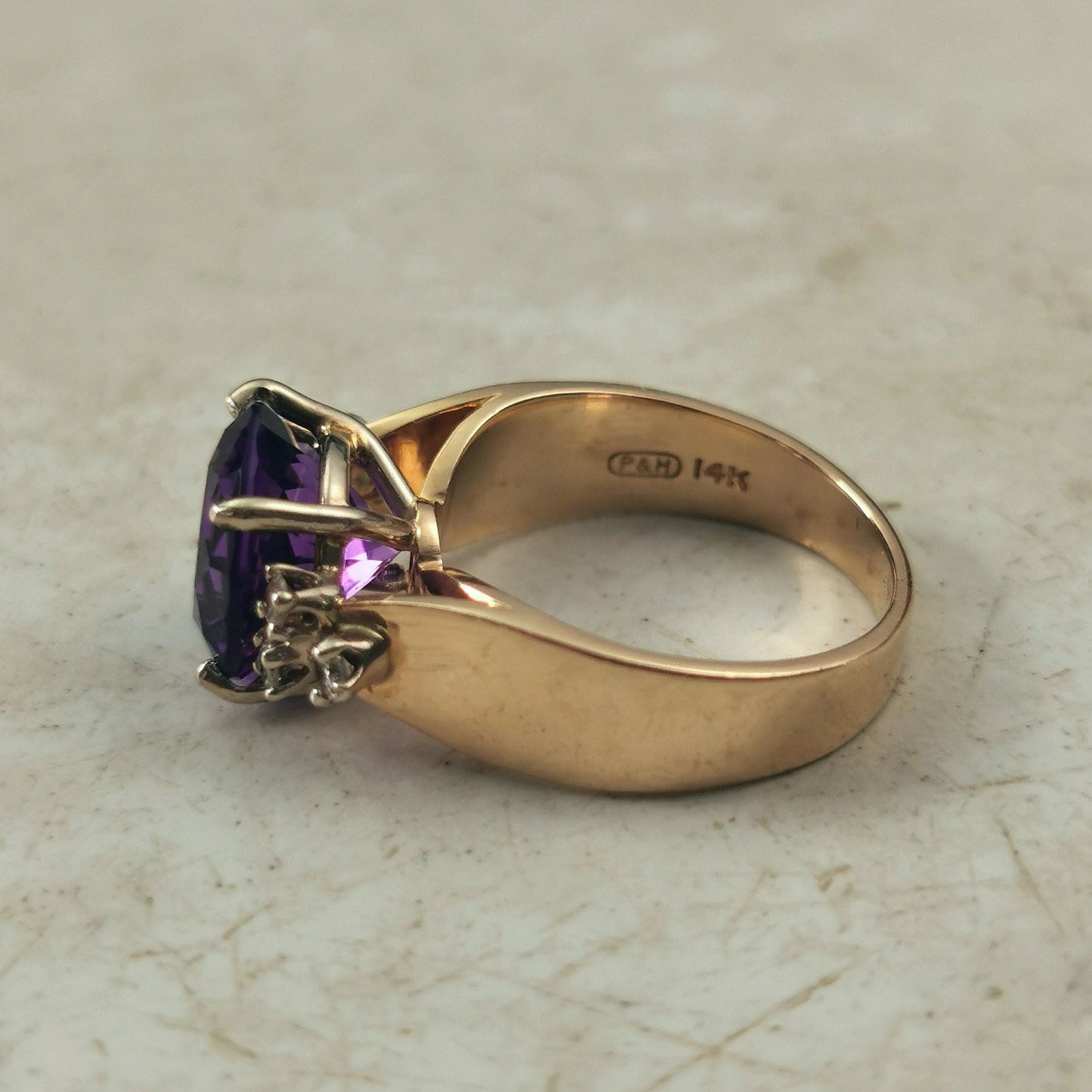 Estate 14k Yellow Gold Large Amethyst & Diamond Ring