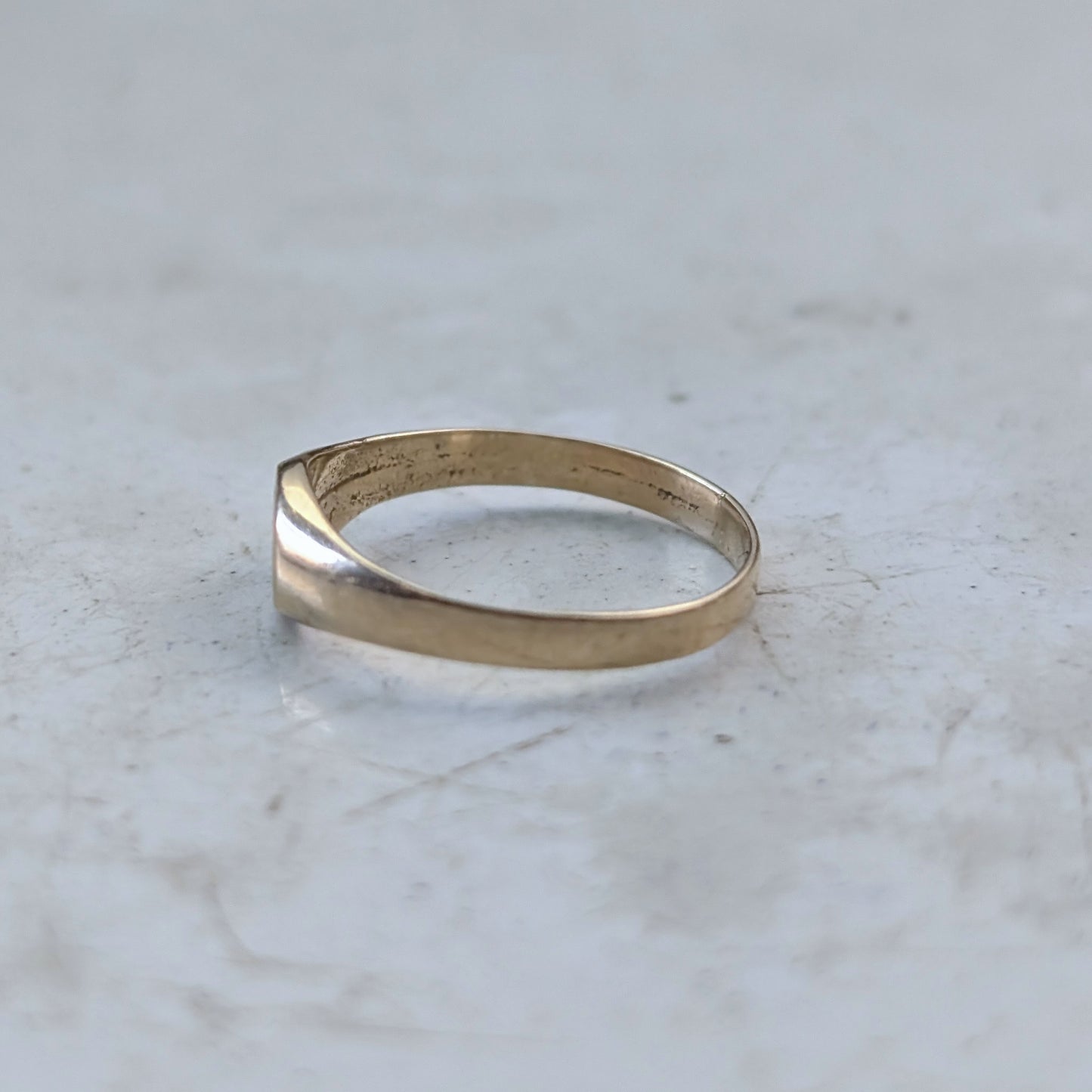 Vintage 10K Yellow Gold Initial J Signet Pinky Ring
