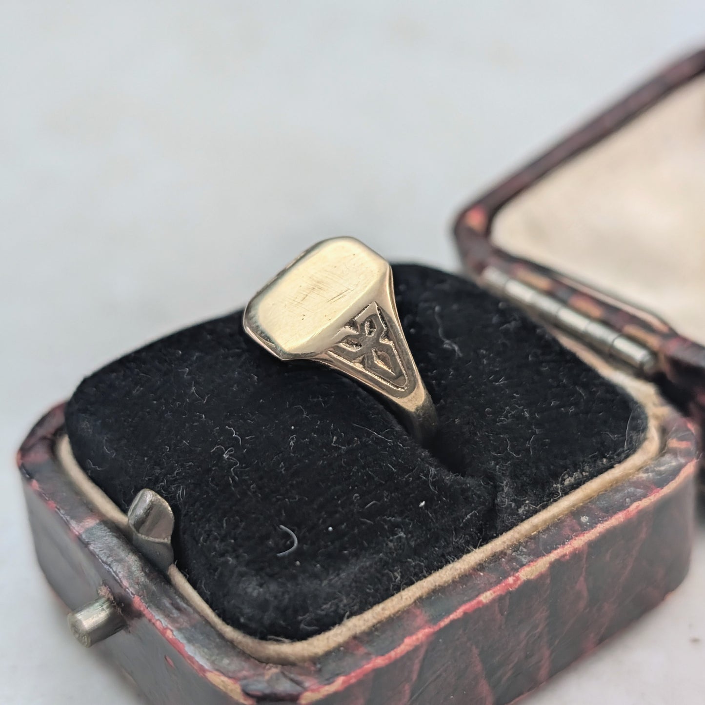 Vintage 10k Yellow Gold Blank Signet Pinky Ring