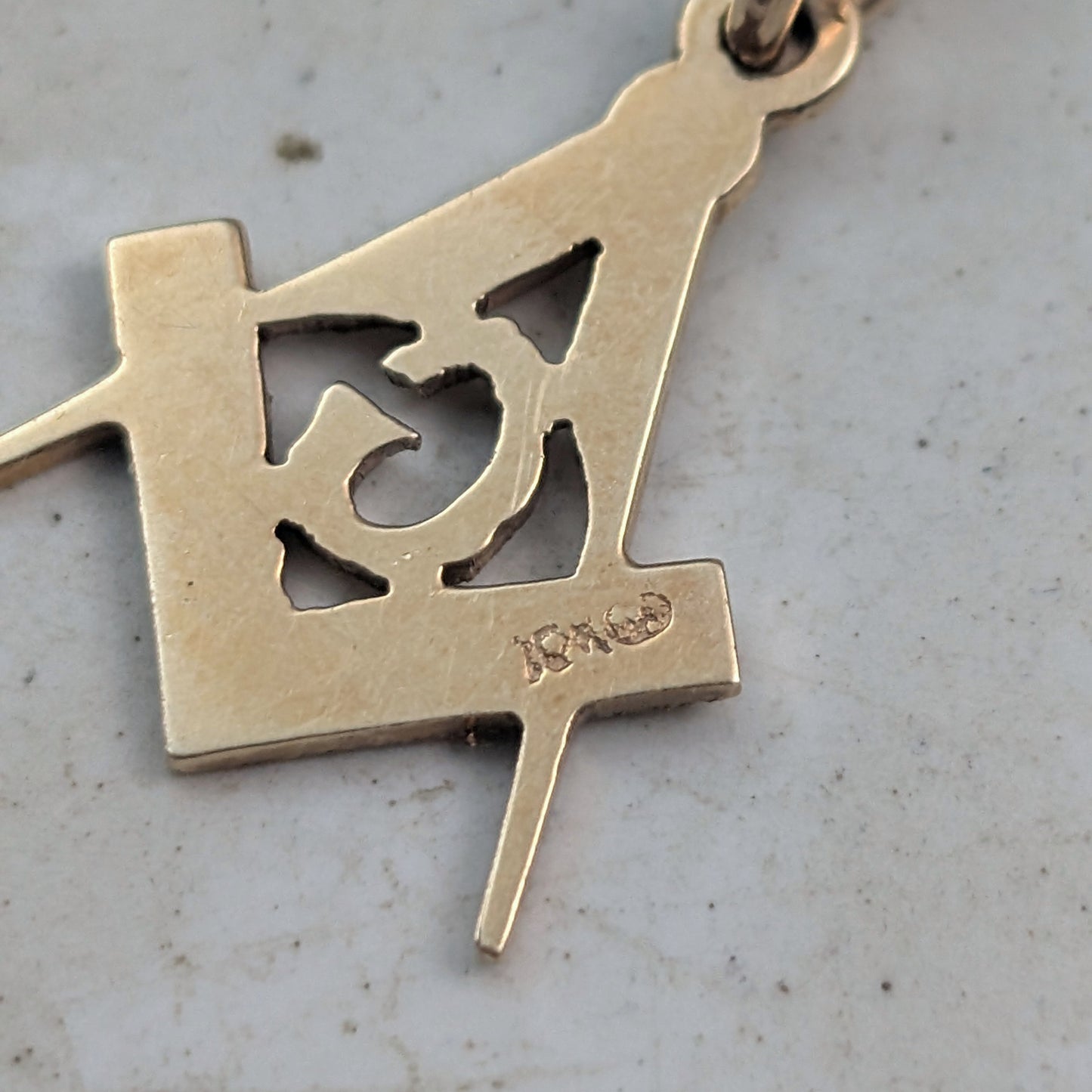 Vintage 10k Yellow Gold Masonic Pendant - Free Masons Charm