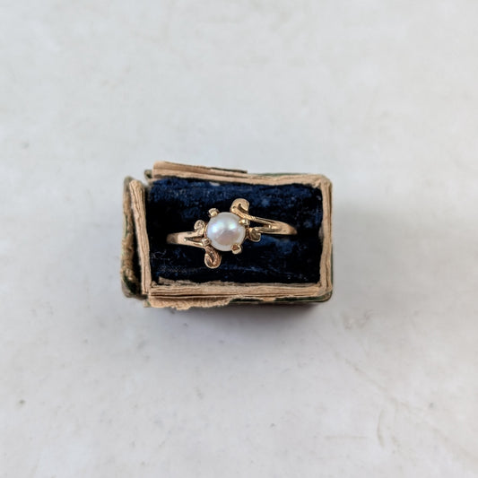 Vintage 10k Yellow Gold Pearl Solitaire Ring