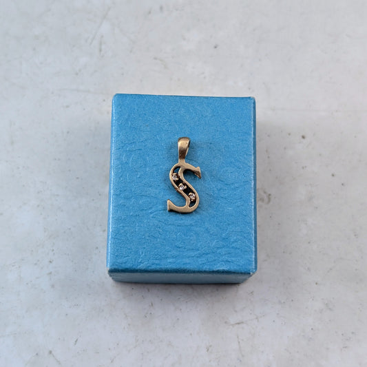 Estate 10k Yellow Gold and Diamond Initial S Pendant
