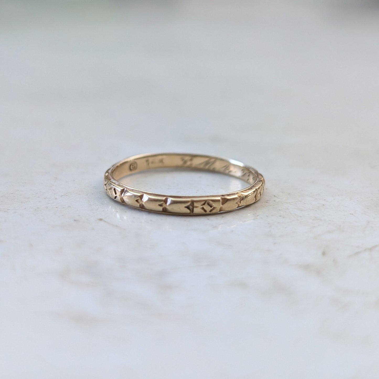 Vintage 14k Yellow Gold Forget-me-not Patterned Wedding Band