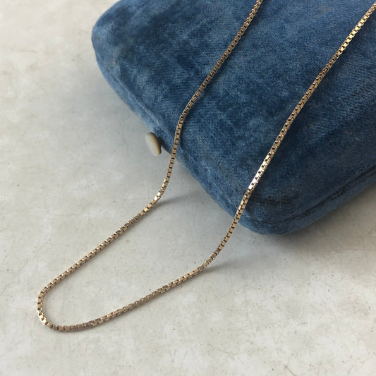 Estate 10k Yellow Gold 1mm Box Link Chain
