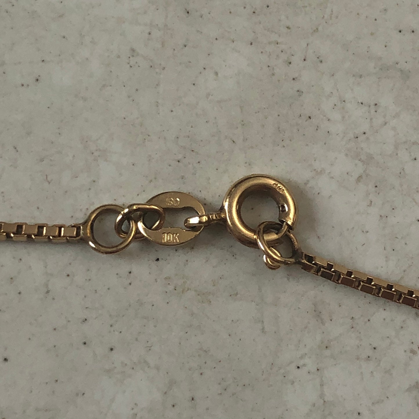 Estate 10k Yellow Gold 1mm Box Link Chain