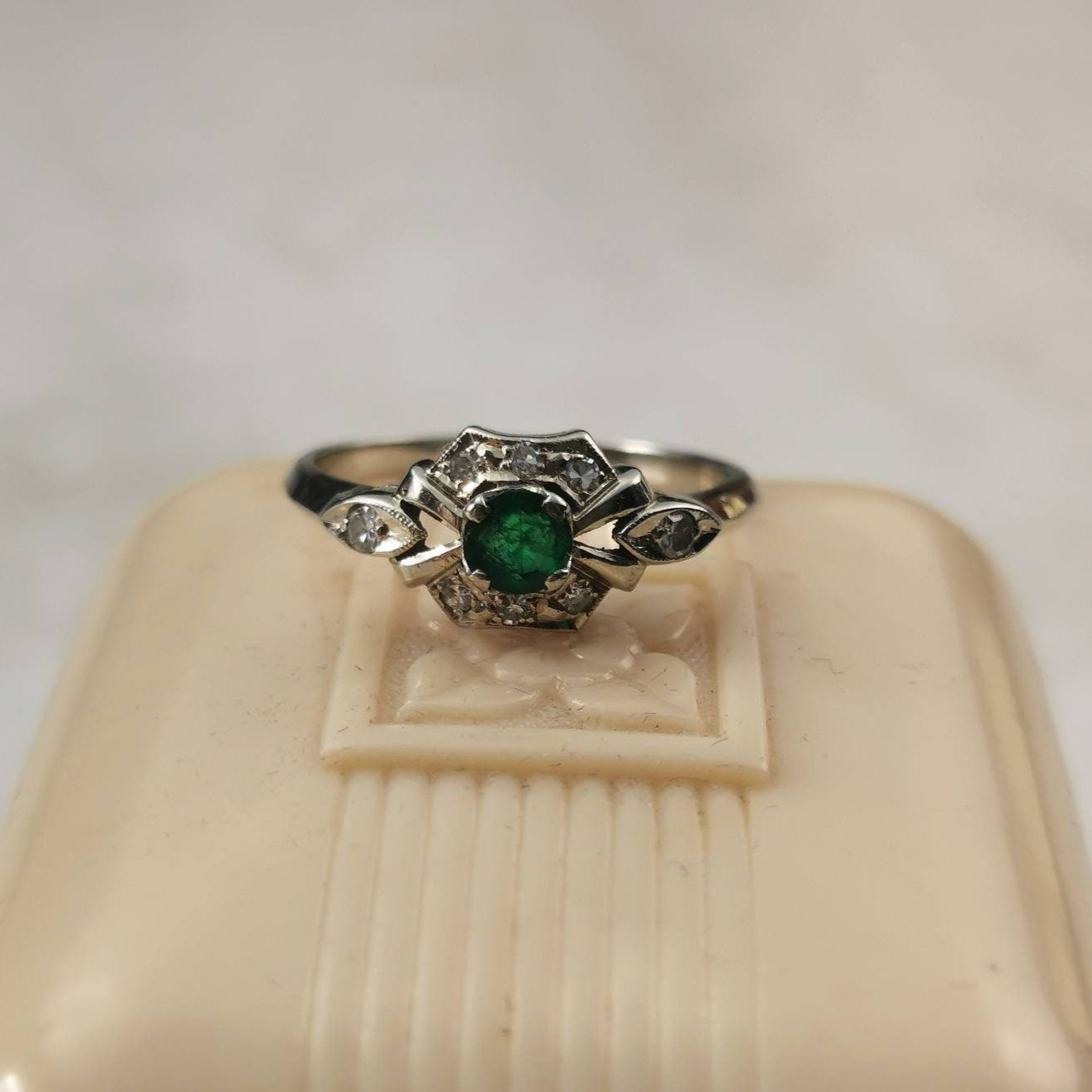 Estate 18k White Gold Emerald and Diamond Art Deco Style Ring