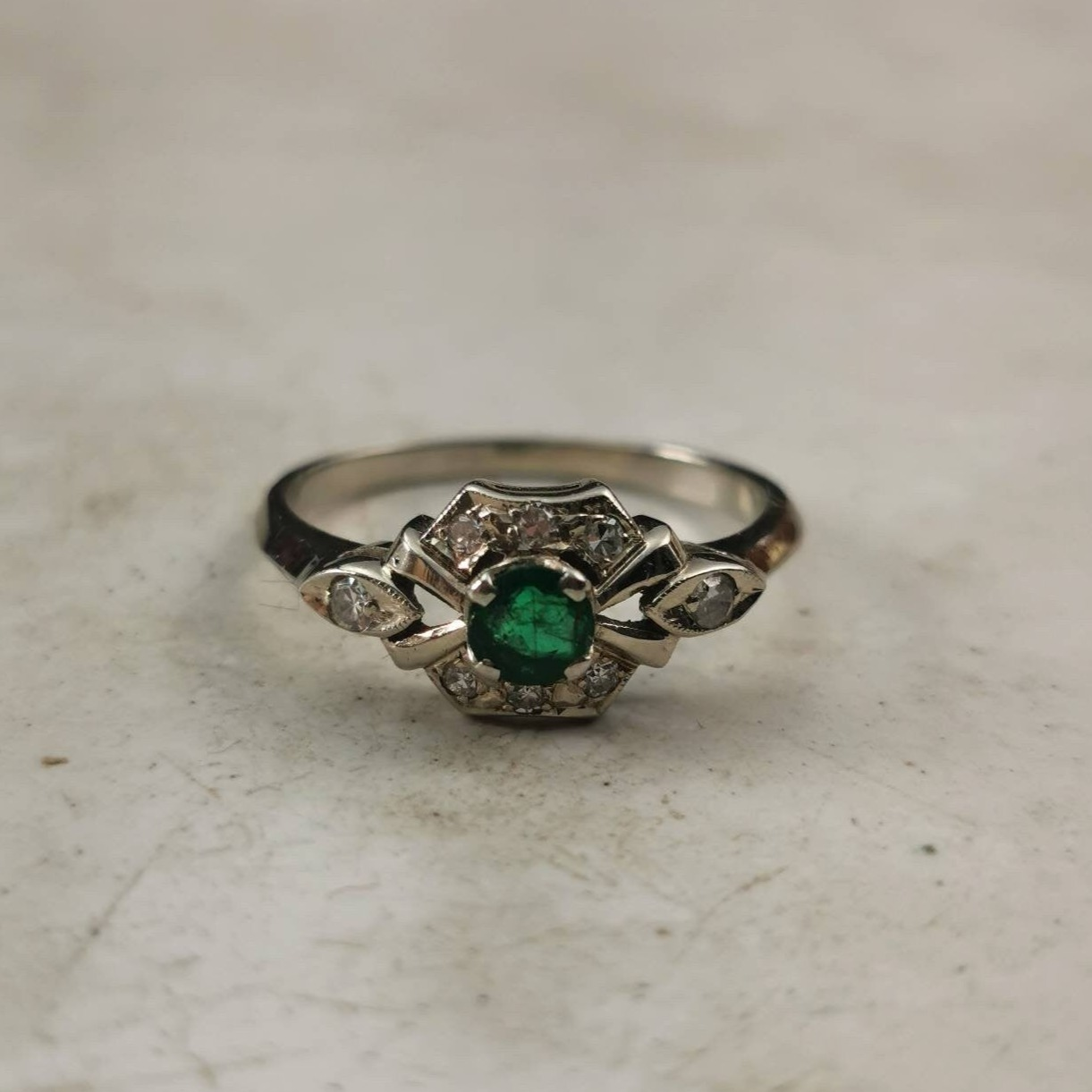 Estate 18k White Gold Emerald and Diamond Art Deco Style Ring