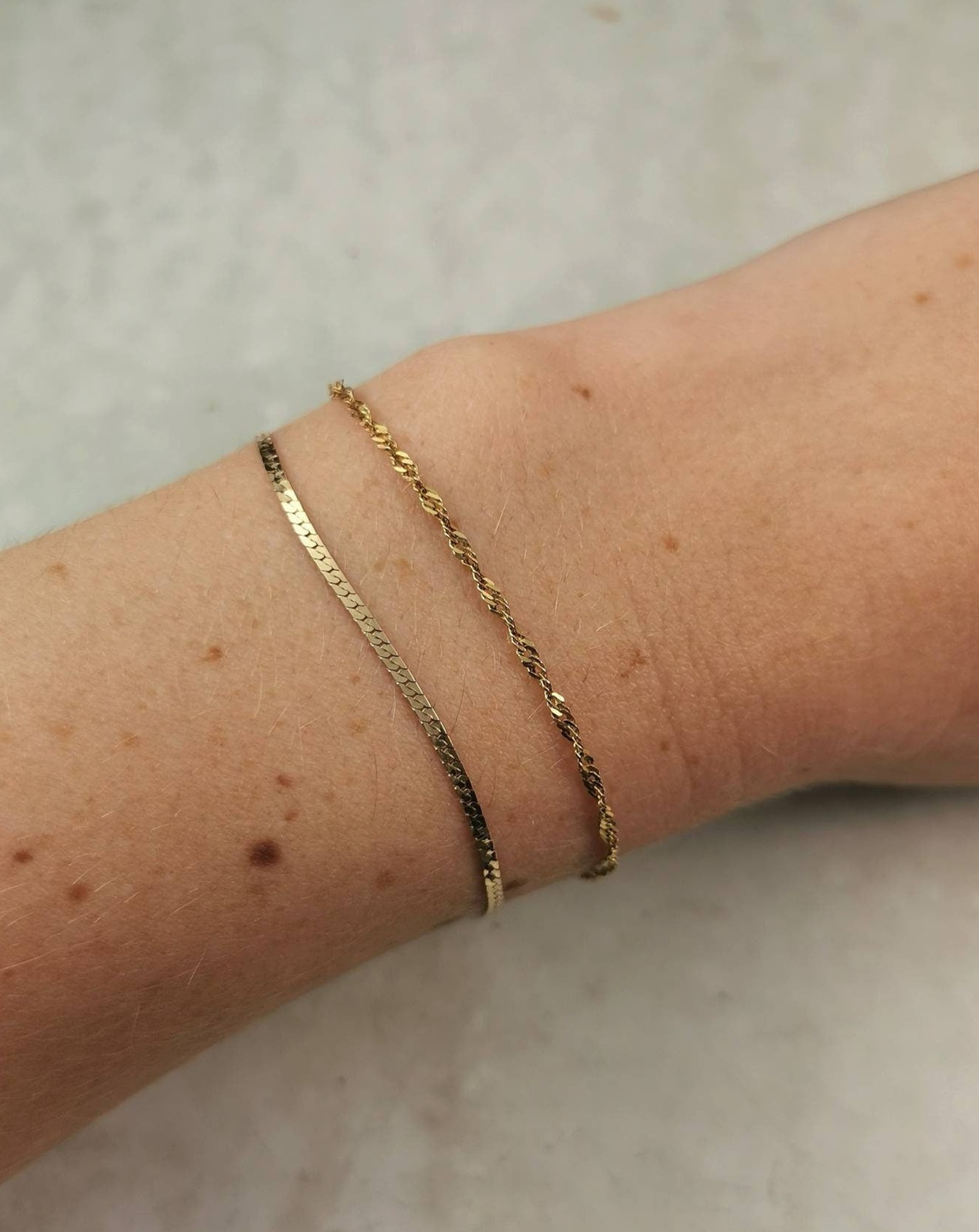 Estate 14k Yellow Gold 2mm Singapore Chain Bracelet