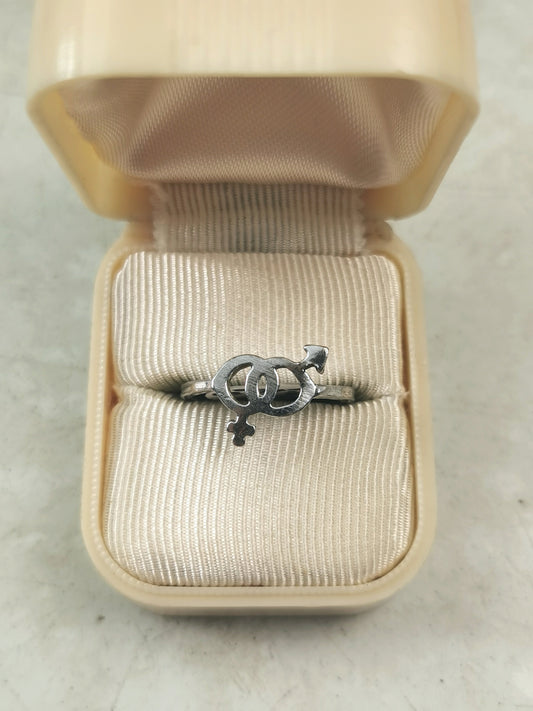 Vintage Sterling Silver Girl/Boy Ring