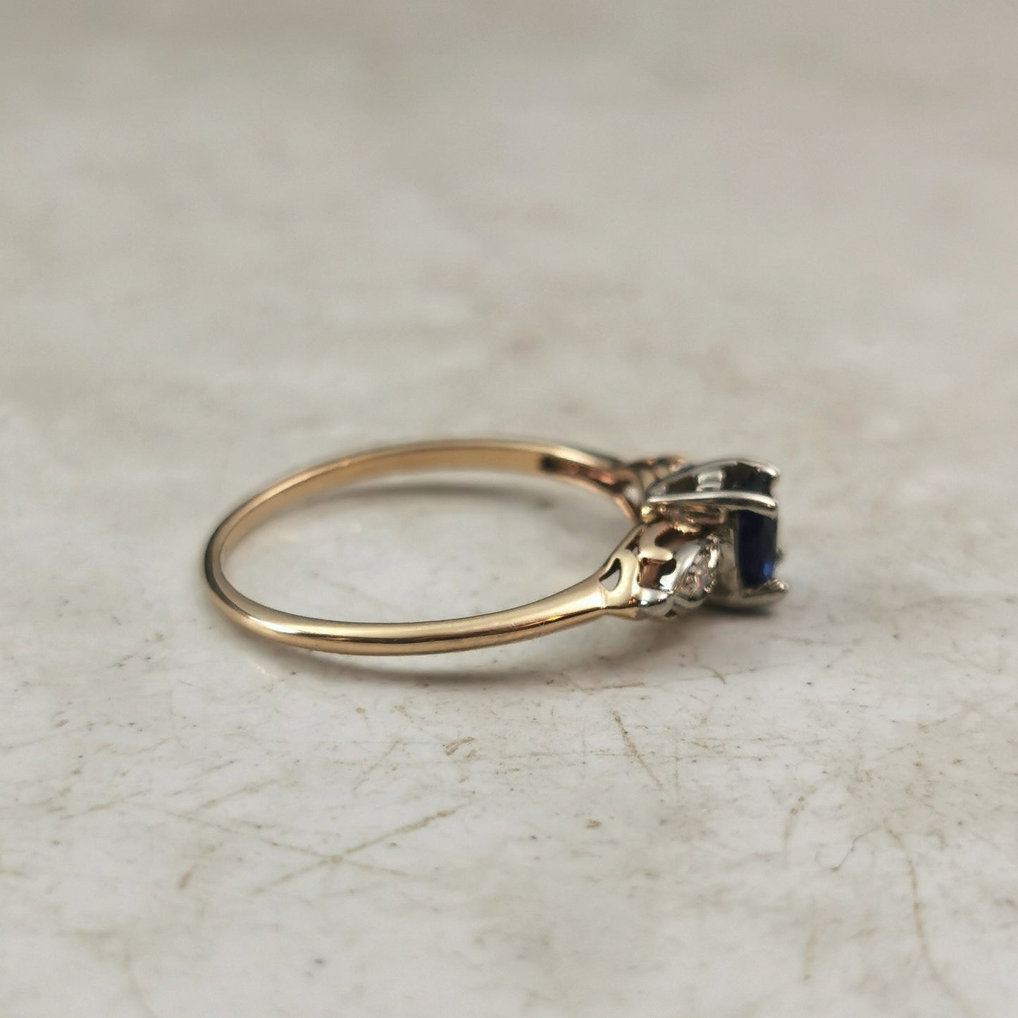 Vintage 1950s Imitation Sapphire Ring - Garnet Topped Doublet & Diamond Ring