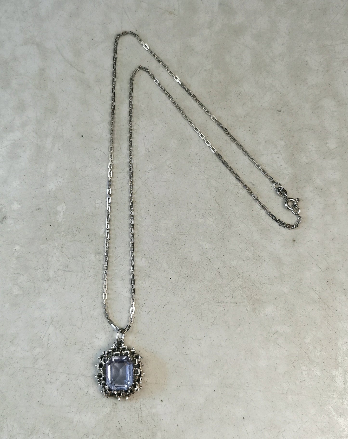 Vintage Brutalist Colour Change Glass White Gold Necklace