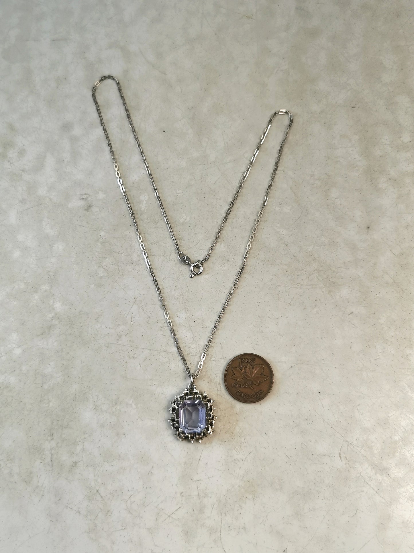 Vintage Brutalist Colour Change Glass White Gold Necklace