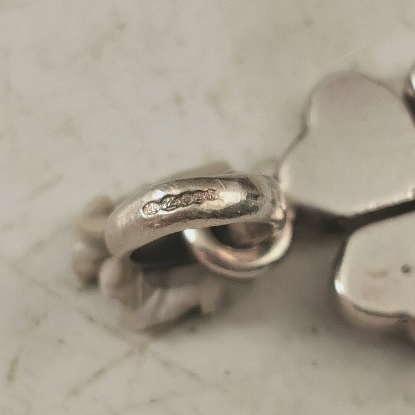 Estate Links Of London 4 Leaf Clover Pendant & Vintage Sterling Silver Line Dot Station Chain