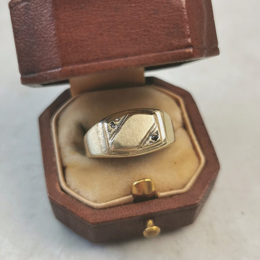 Vintage 10k Yellow Gold & Diamond Signet Ring