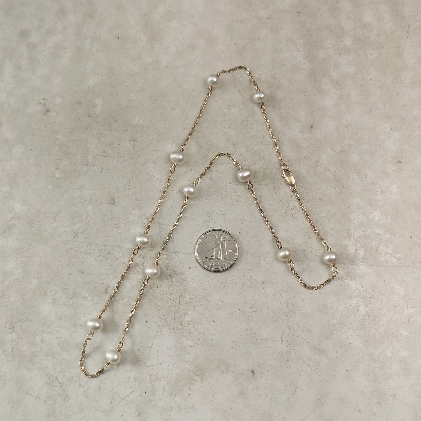 Estate 14k Yellow Gold Oval Pearl Station Singapore Chain