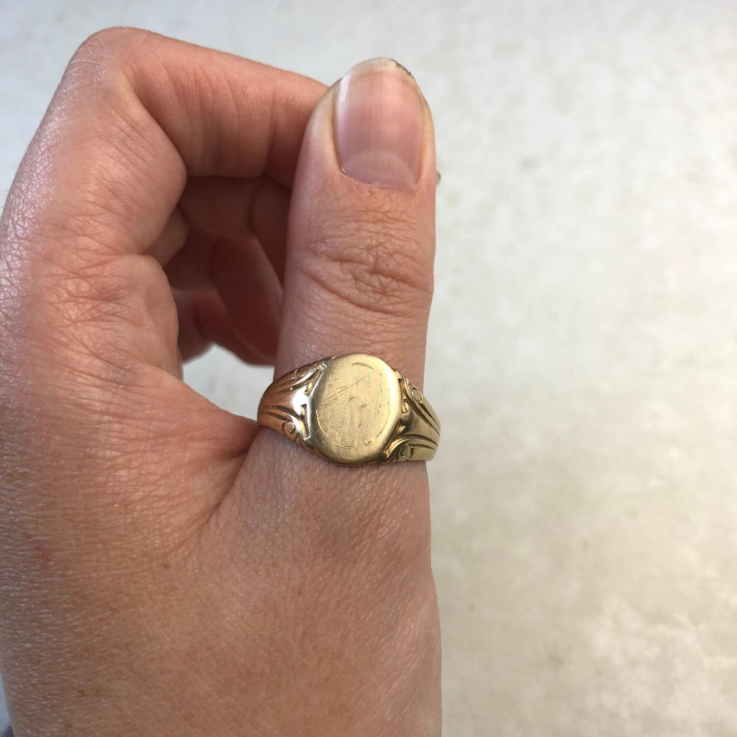 Art Deco Heavy 10k Yellow Gold 'L E N' Signet Ring